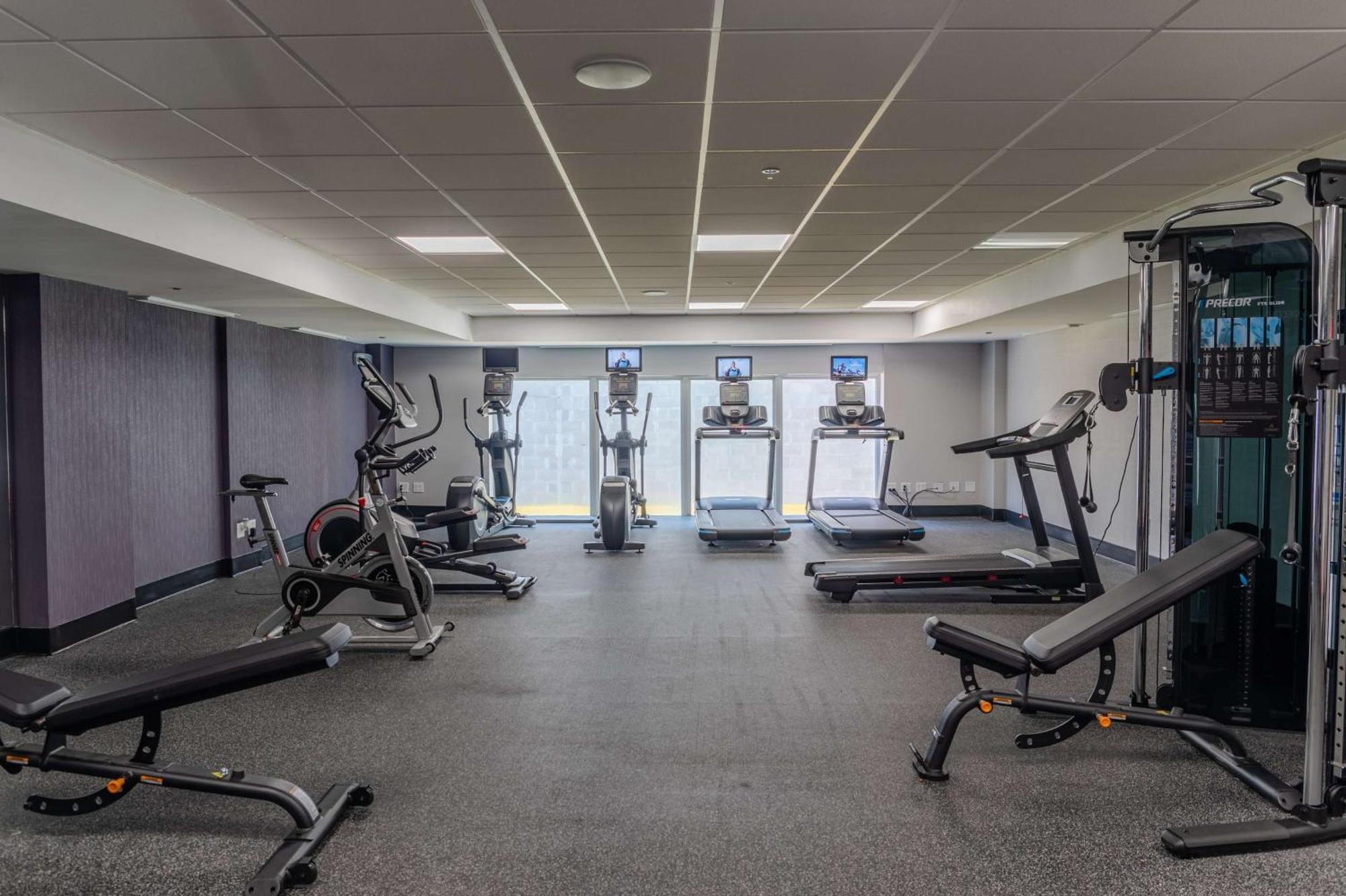 Tryp By Wyndham Savannah Bagian luar foto