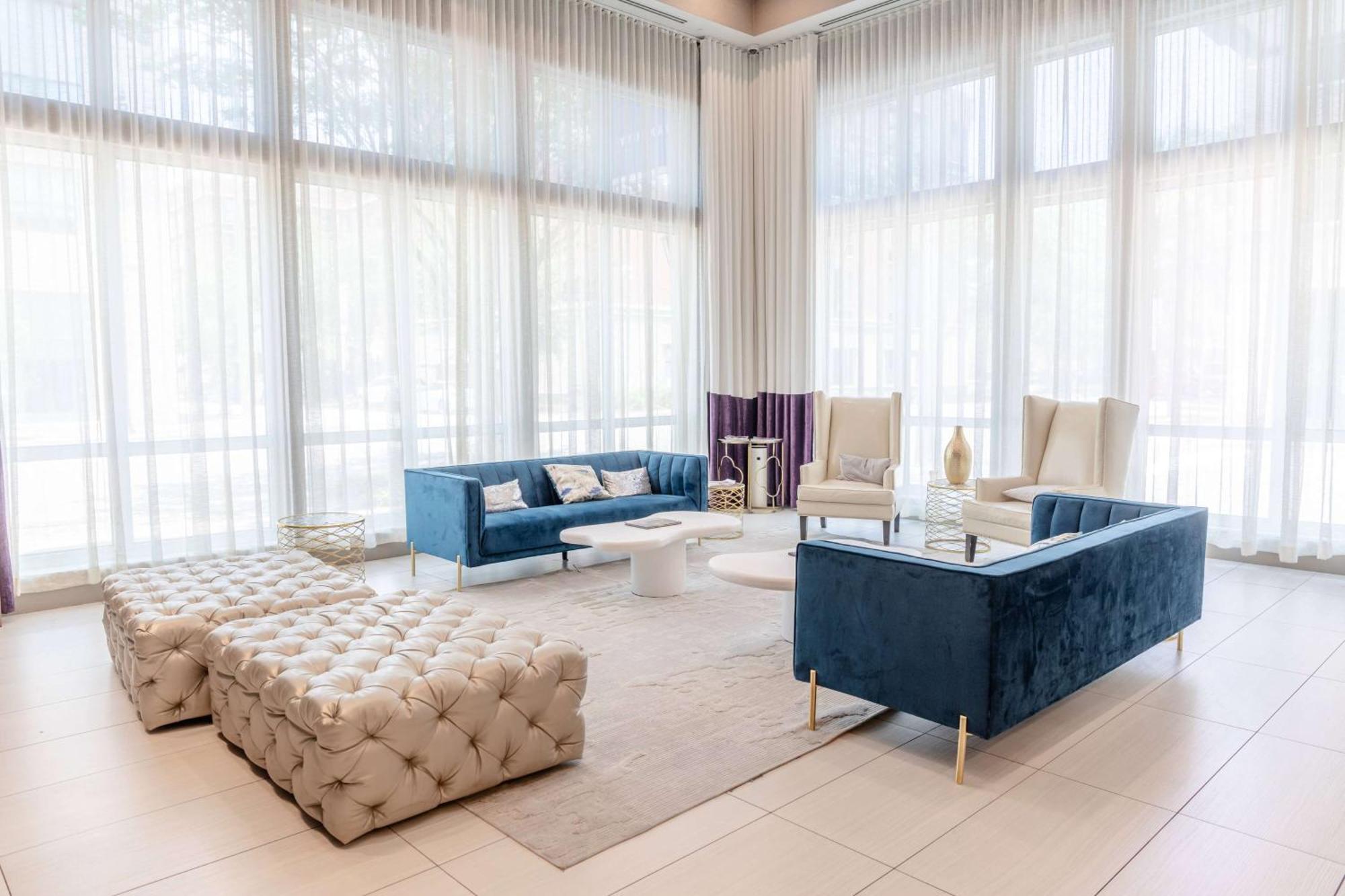 Tryp By Wyndham Savannah Bagian luar foto
