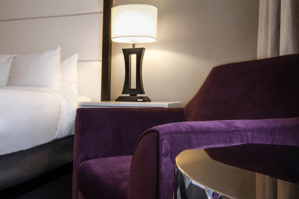Tryp By Wyndham Savannah Bagian luar foto
